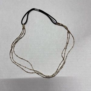 Necklace pre-owned